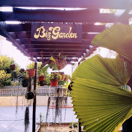 Big Garden Homestay Pantai Remis Exteriér fotografie