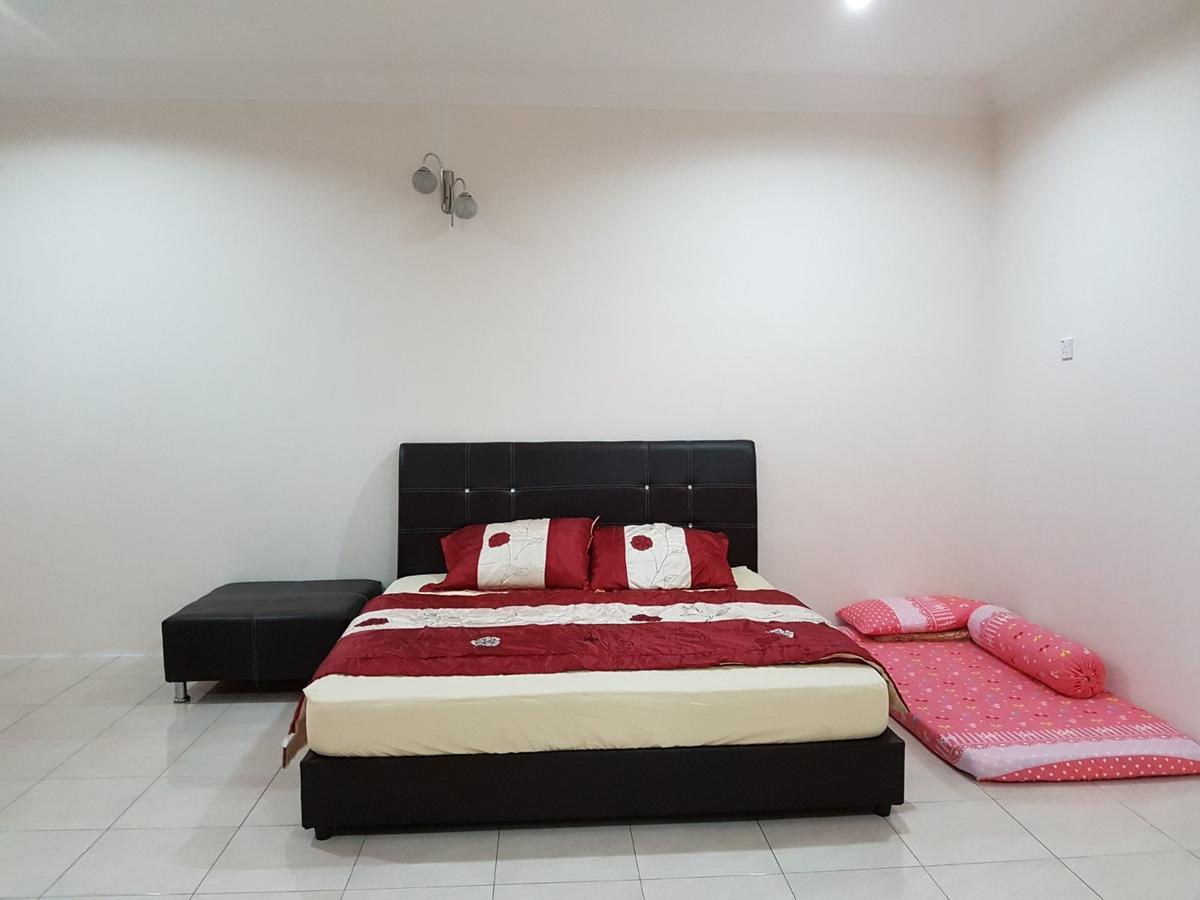 Big Garden Homestay Pantai Remis Exteriér fotografie