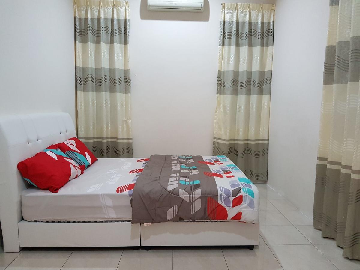 Big Garden Homestay Pantai Remis Exteriér fotografie